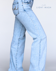 SIGNATURE TROUSER LIGHT WASH
