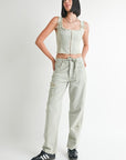 VEST WITH HOOK AND EYE FRONT CLOSURE