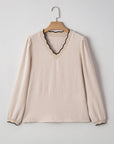 Contrast Trim Scallop V-Neck Long Sleeve Blouse