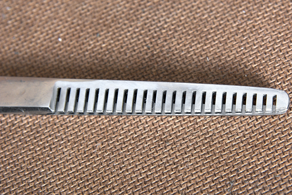 Hilason Western Sharp Barber Thinning Scissor For Hair Cutting