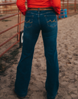 SIGNATURE TROUSER MEDIUM WASH