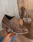 Tulip Opening Suede Ankle Boots