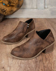 Tulip Opening Suede Ankle Boots