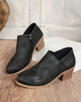 Tulip Opening Suede Ankle Boots
