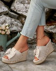 Bow Knot Decor Woven Wedge Slippers