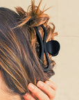 Black Wave Shape Matte Hair Claw Clip