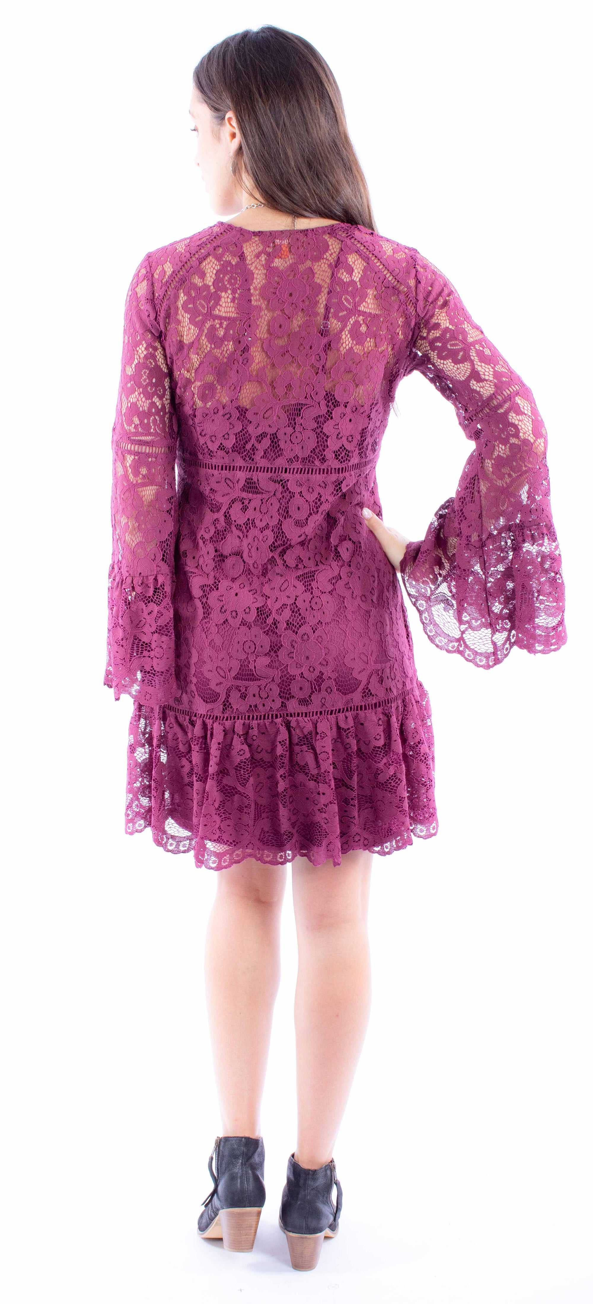 Lace Dress W/flare Sleeves - HC557