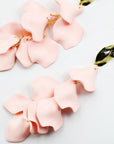 Dangle Petals earrings