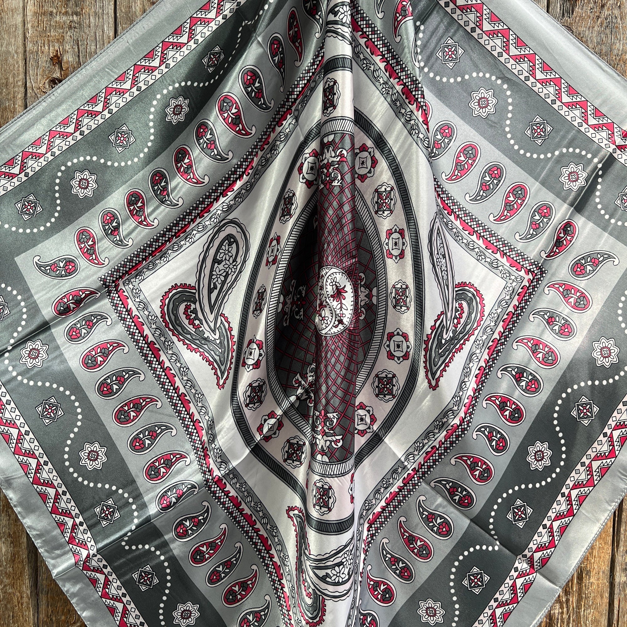 35X35"  Grey/Red/Pink Paisley Wild Rag / Scarf WR3404