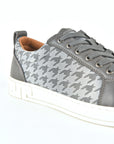 Mens Multi Fabric Low-Top Sneaker With Spikes