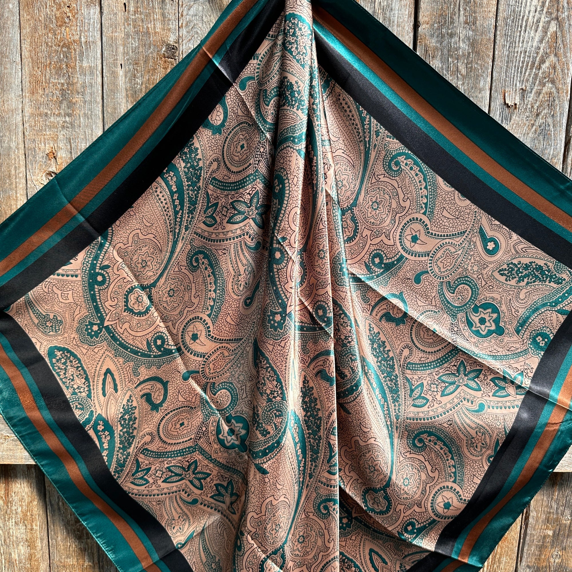 35X35" Emerald and Tan Paisley Wild Rag / Scarf -W132L Slide WRC1004B