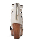 Becca Wedge - Ceramic Crackle
