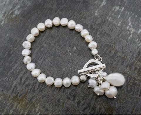 PEARL CLUSTER BRACELET WITH SILVER TEARDROP & TOGGLE