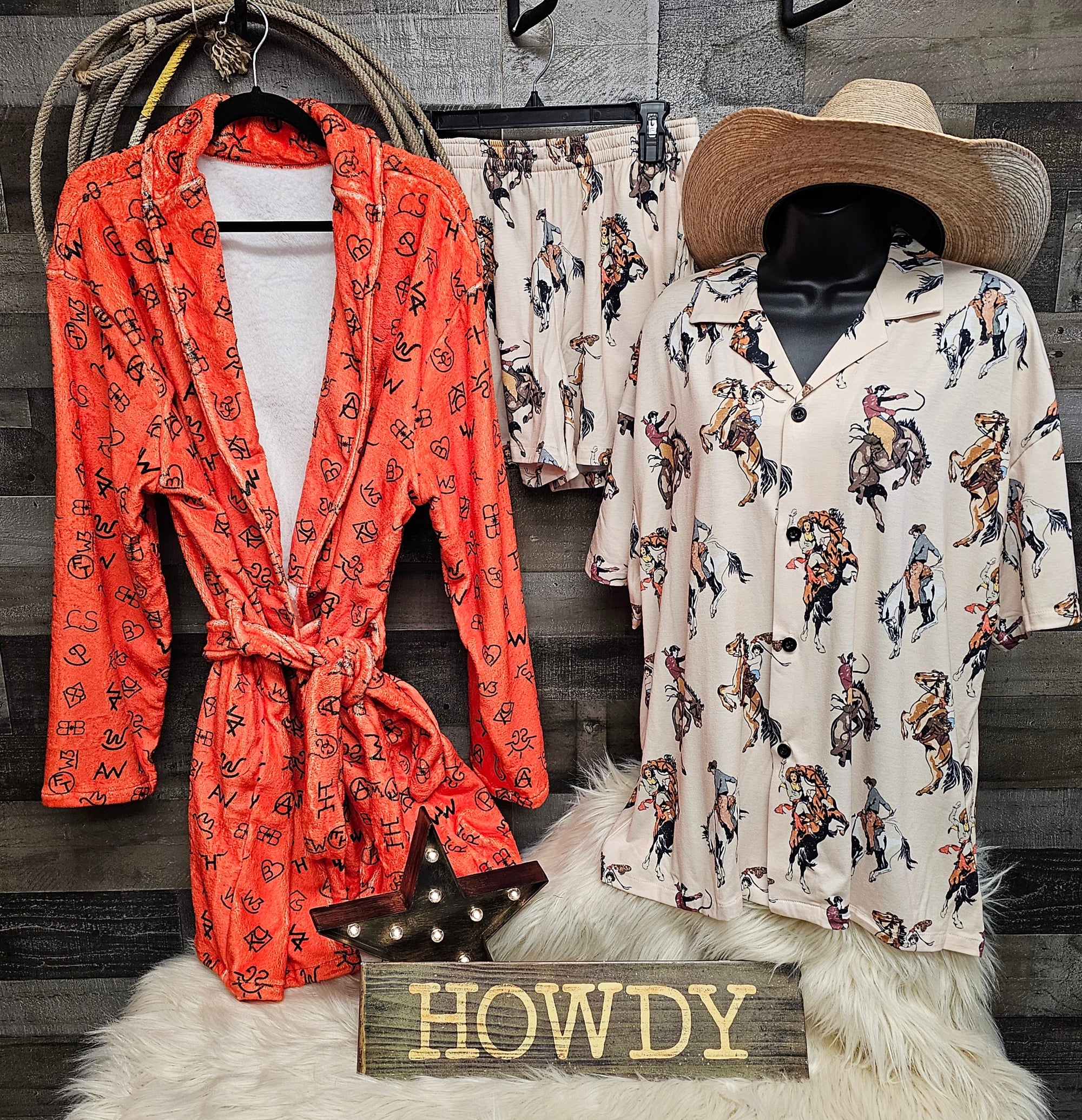 Vintage Cowgirl Women&#39;s Western Pajama Set