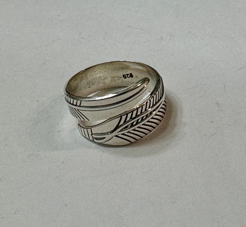 FEATHER WRAP RING
