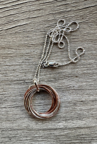 SILVER & COPPER MULTI-RINGS PENDANT Necklace