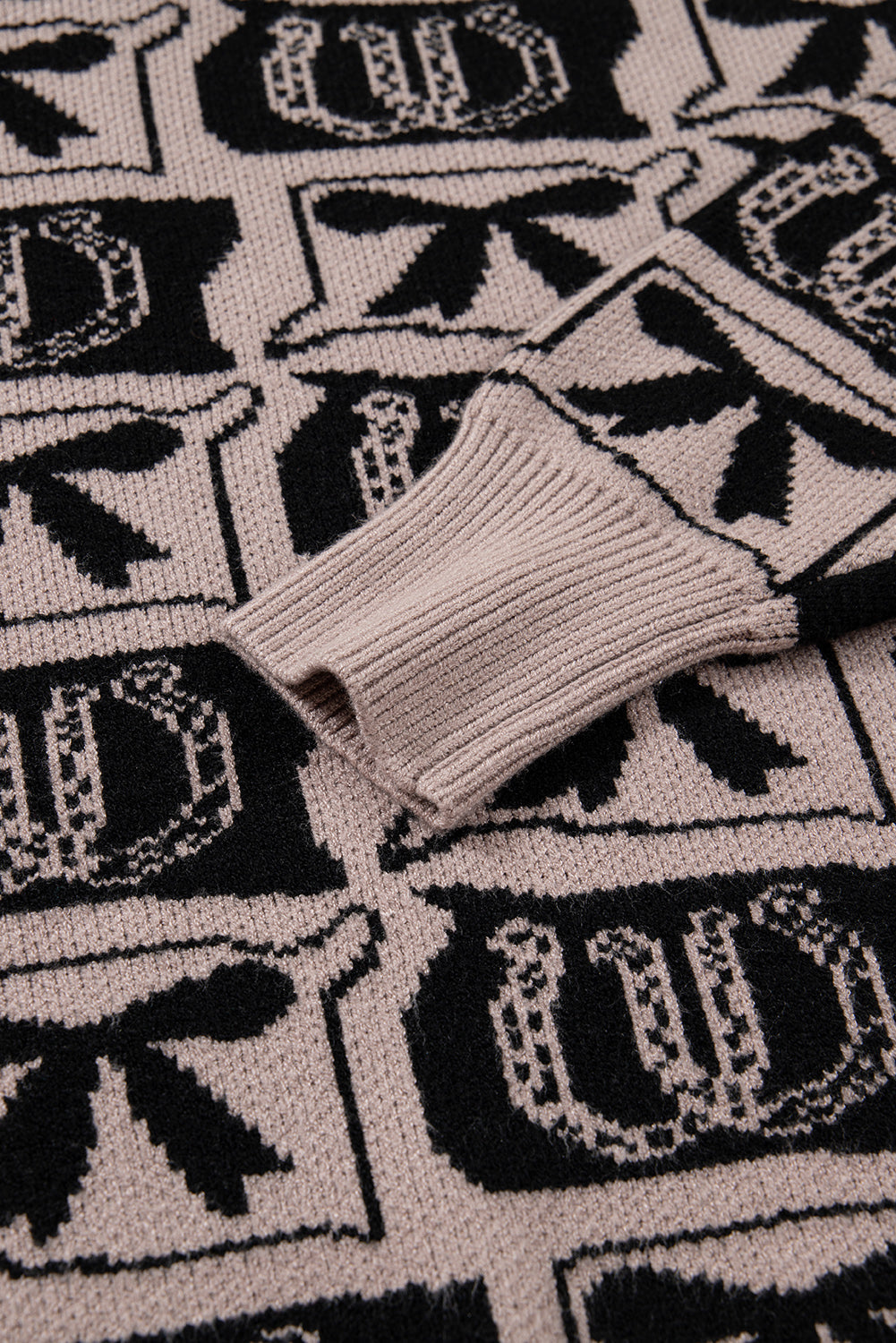 Western Bows &amp; Horseshoes Long Sleeve Sweater