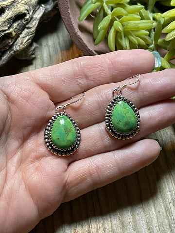 Beautiful Navajo Sterling Silver Dyed Kingman Turquoise Wire Dangle Earrings