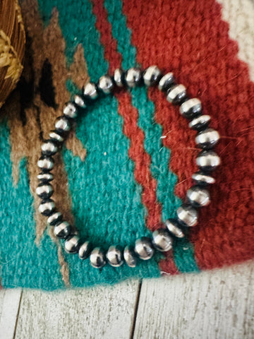 Navajo Sterling Silver Pearl Beaded Stretch Bracelet - Everest Ranch