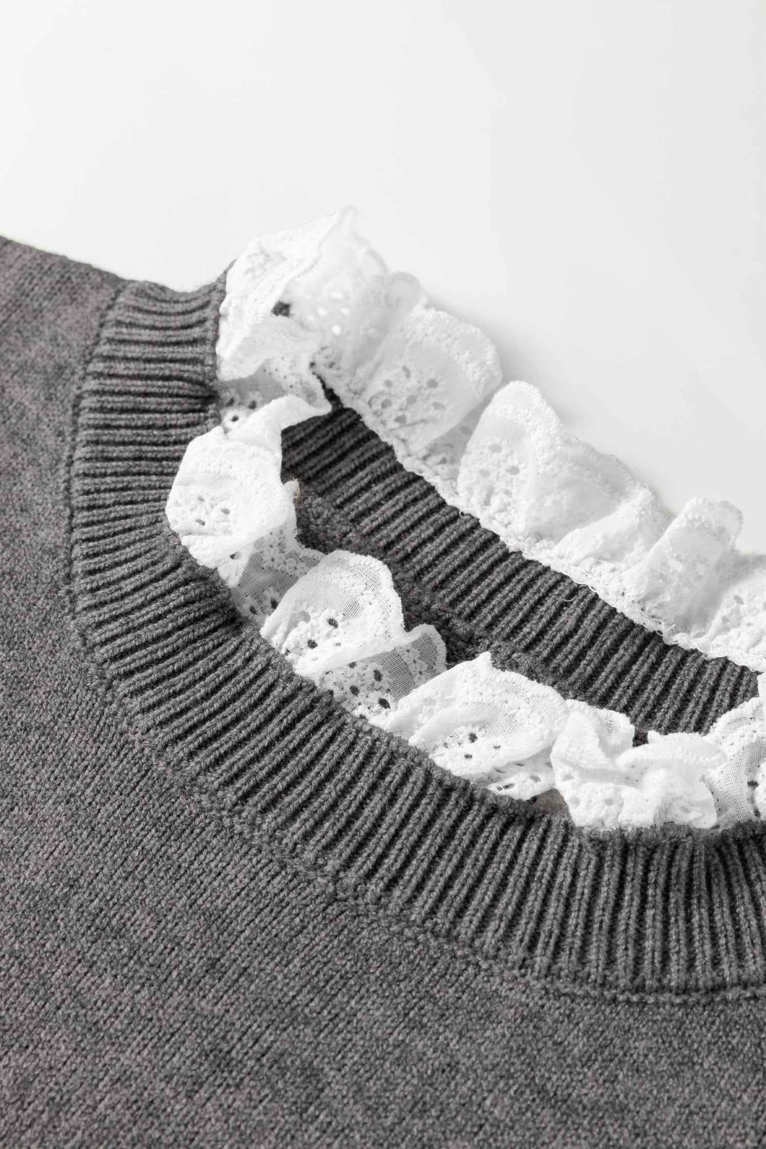 Lace Trim Patchwork Buttoned Cuff Sweater