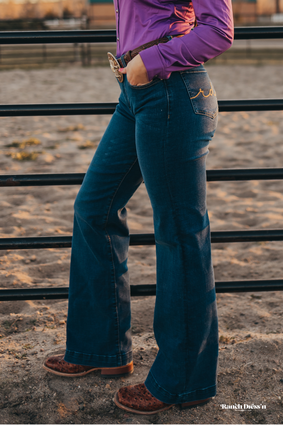 SIGNATURE TROUSER MEDIUM WASH