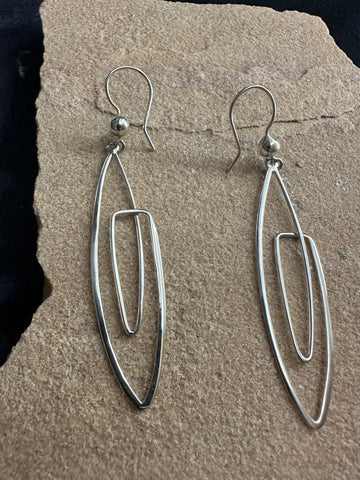 PAPERCLIP EARRING ON HOOK