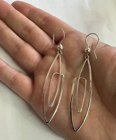 PAPERCLIP EARRING ON HOOK