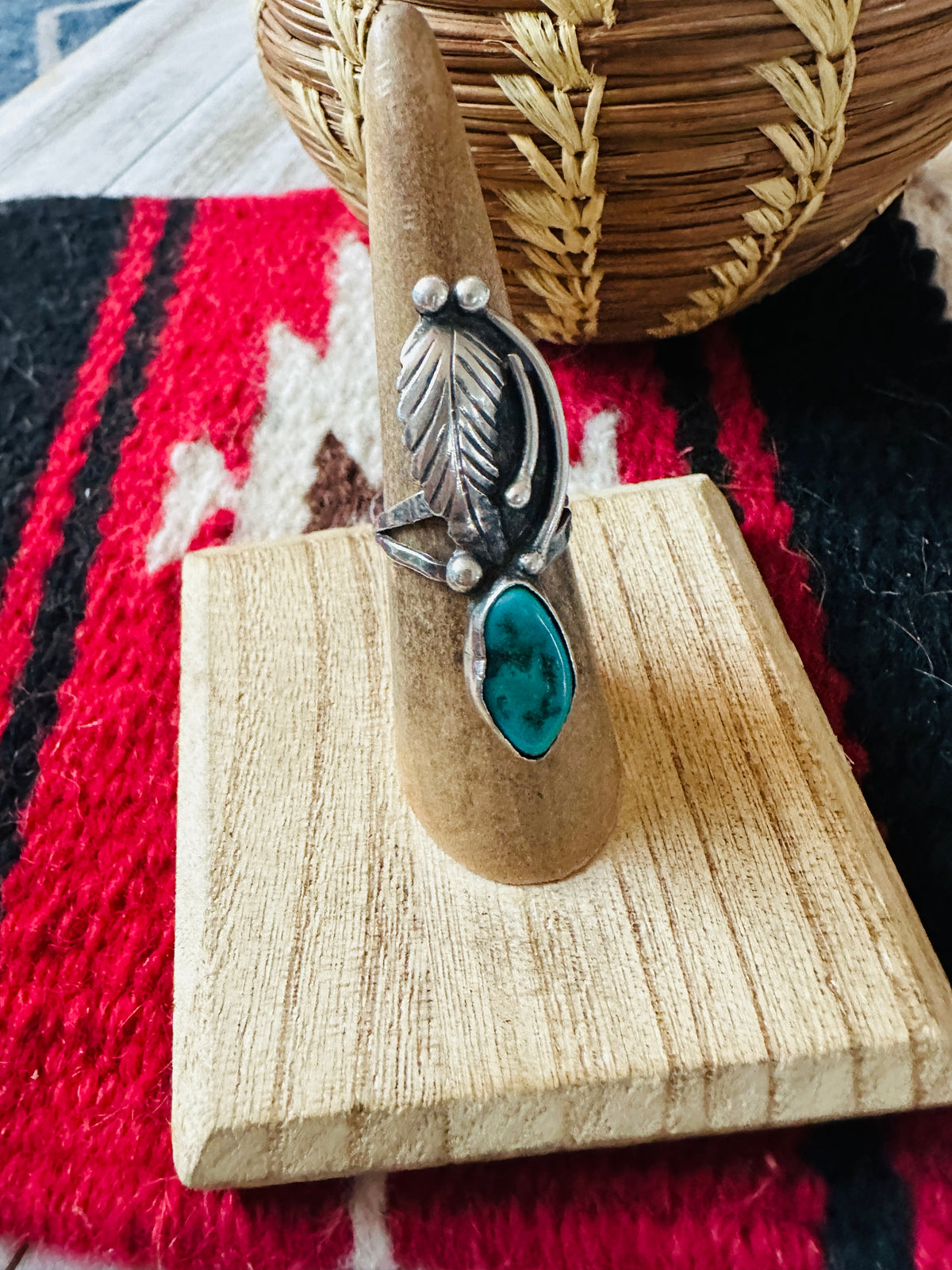 Old Pawn Vintage Navajo Sterling Silver & Turquoise Ring Size 5