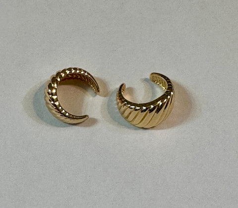 12k GOLD BETH TWISTED CROISSANT EAR CUFF
