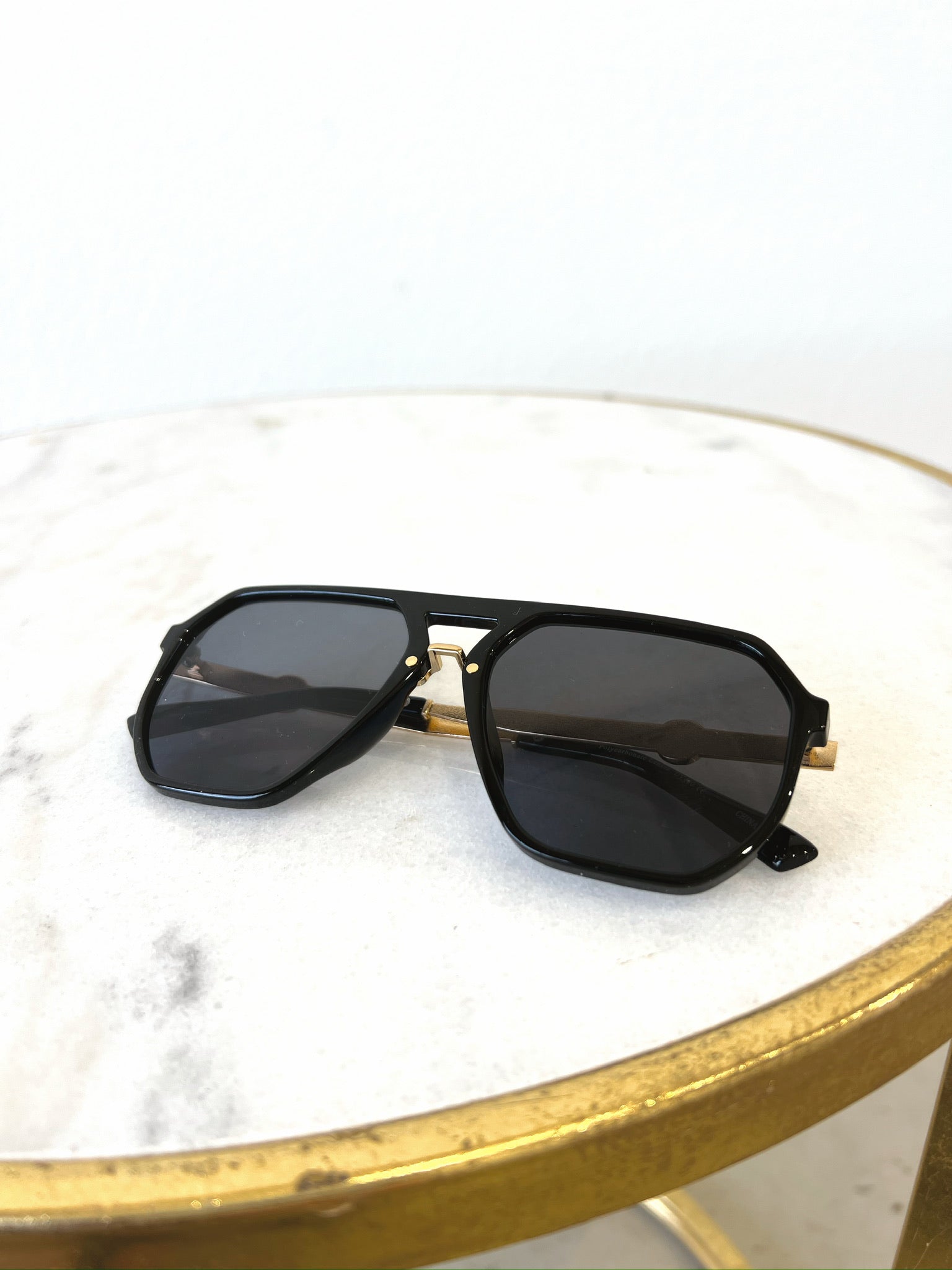 The Thin Frame Sunglasses