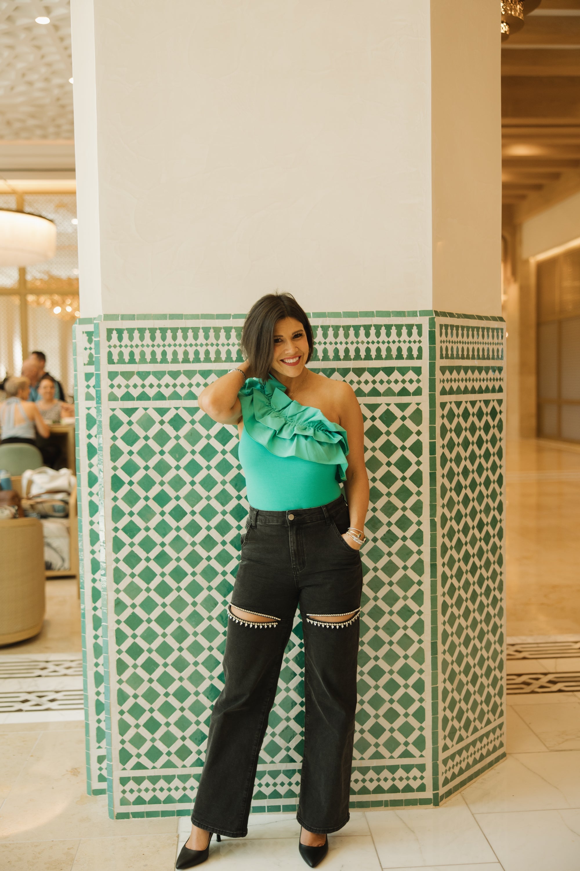 Cut Out Rhinestone Jeans -clearance