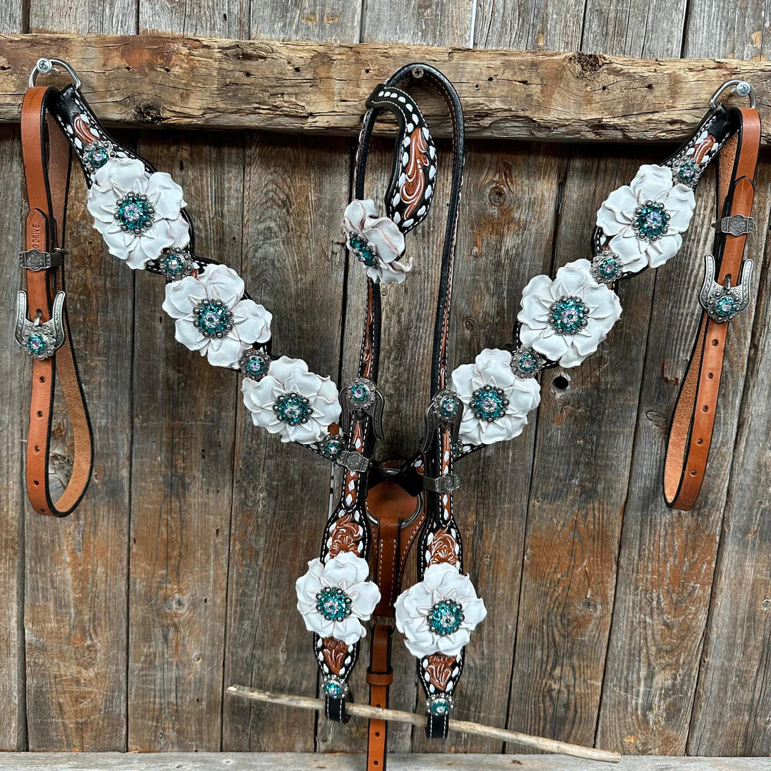 Classic Teal & White One Ear / Breastcollar Tack Set