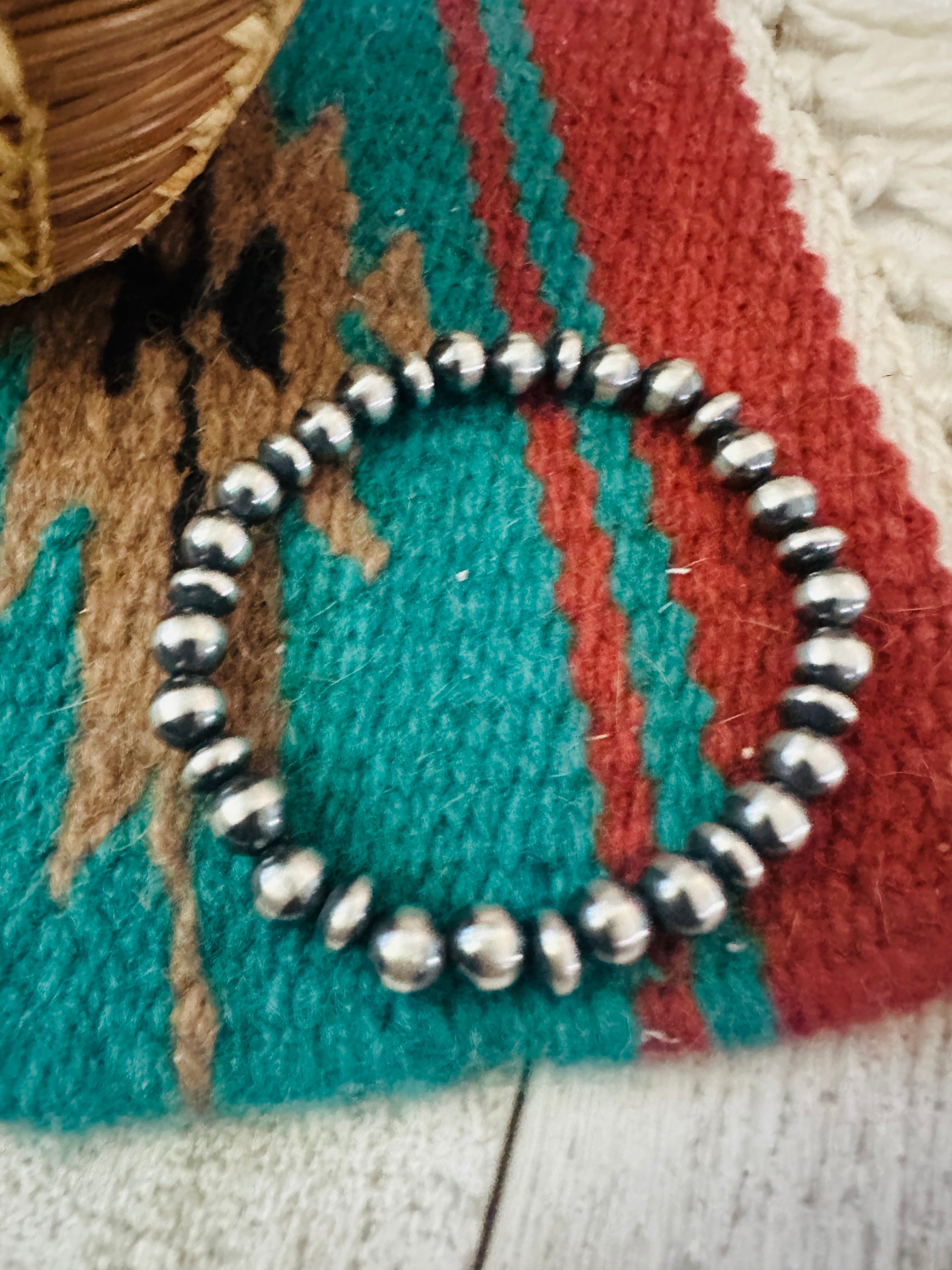 Navajo Sterling Silver Pearl Beaded Stretch Bracelet - Everest Ranch