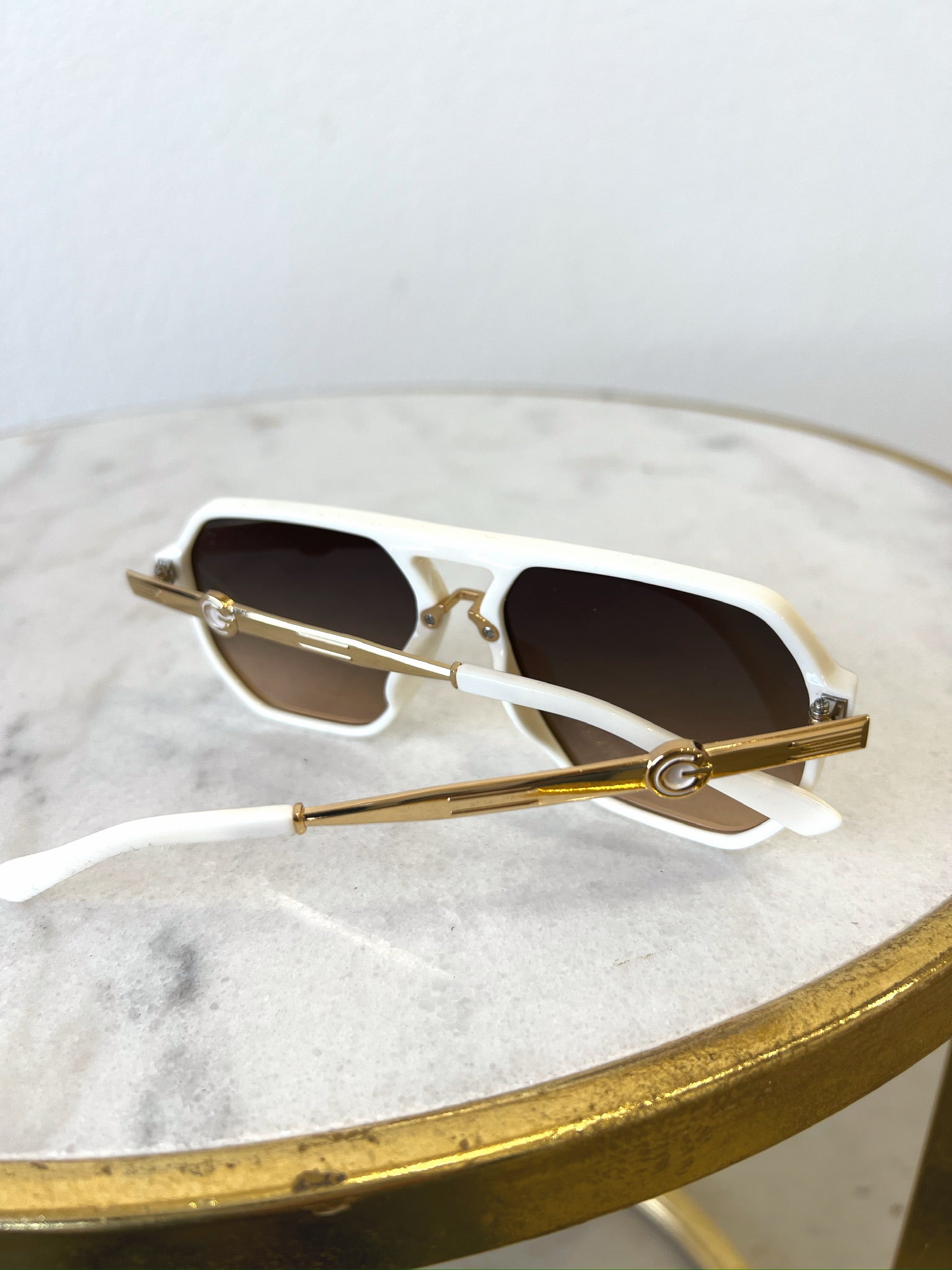 The Thin Frame Sunglasses