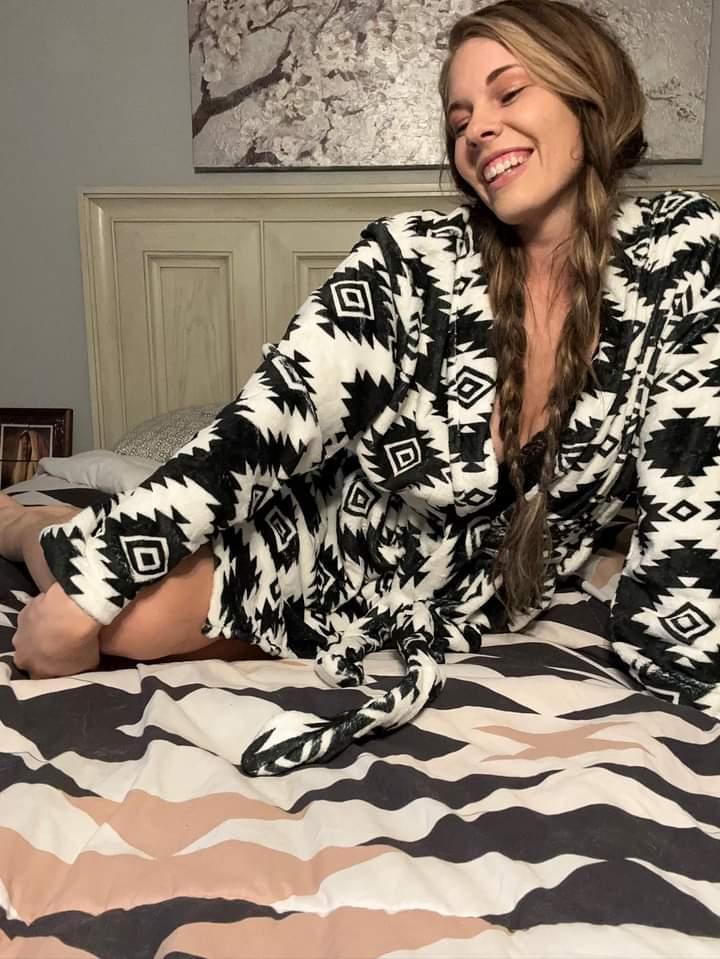Black Aztec Women&#39;s Western Bath Robe