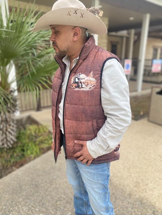 Cowboy in Desert Men&#39;s Puffy Vest