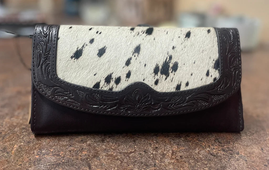 Ariat Women’s Cowhide Wallet