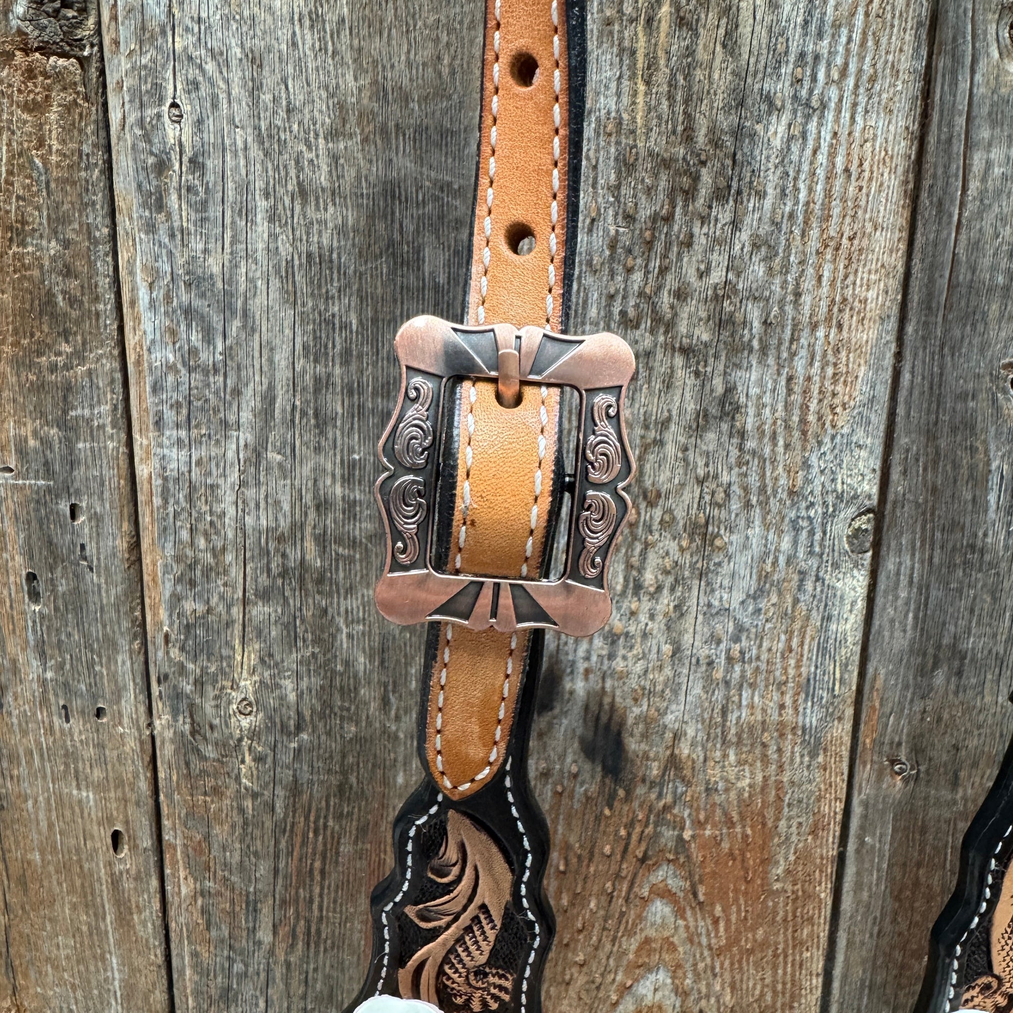 Two Tone Floral Triangle White Rose One Ear / Gladiator Breastcollar Tack Set 