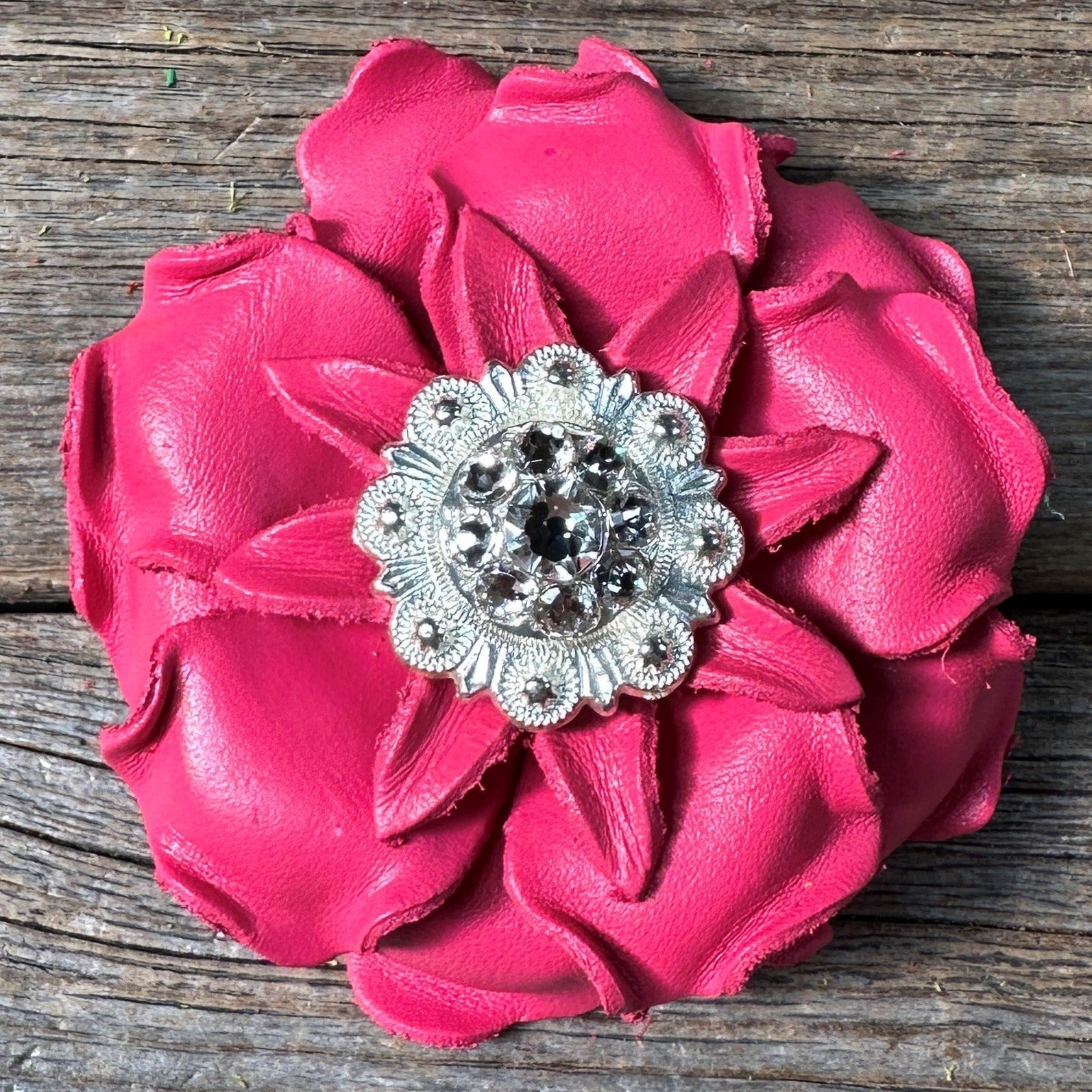 Neon Pink Gardenia Flower With Bright Silver Clear 1&quot; Concho