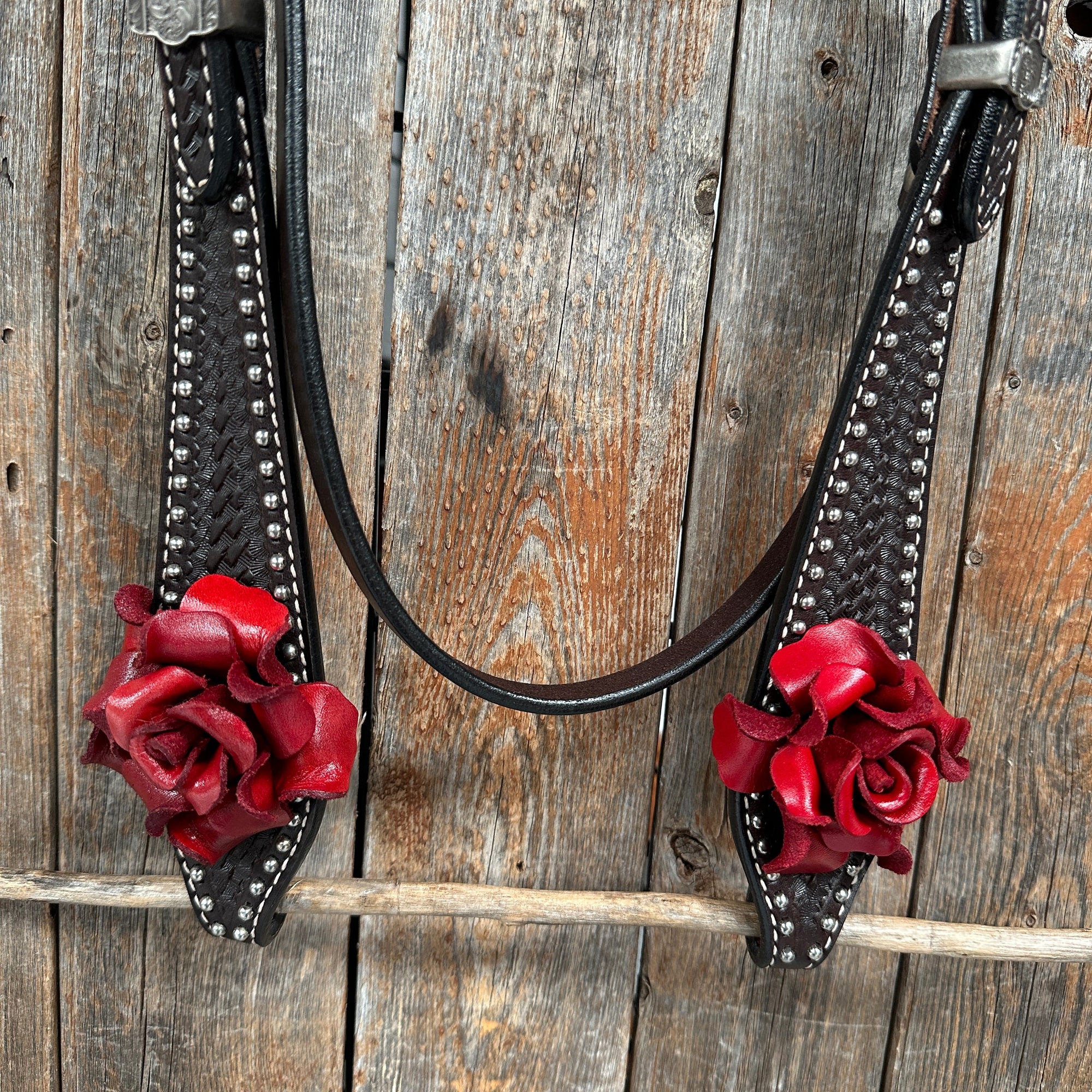 Dark Oil Silver Dot Red Roses Browband/Breastcollar Tack Set 