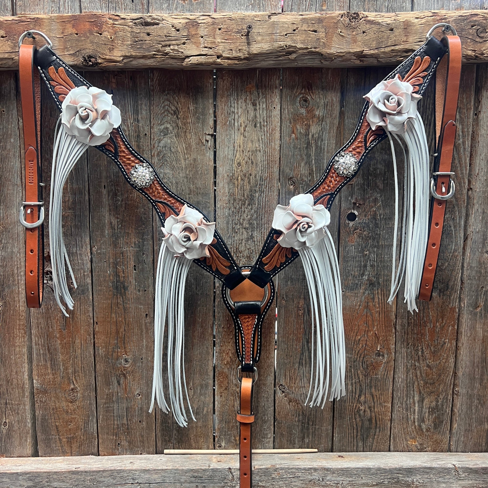 Two Tone Leaf White Browband/One Ear Headstall &amp; Breastcollar Tack Set 