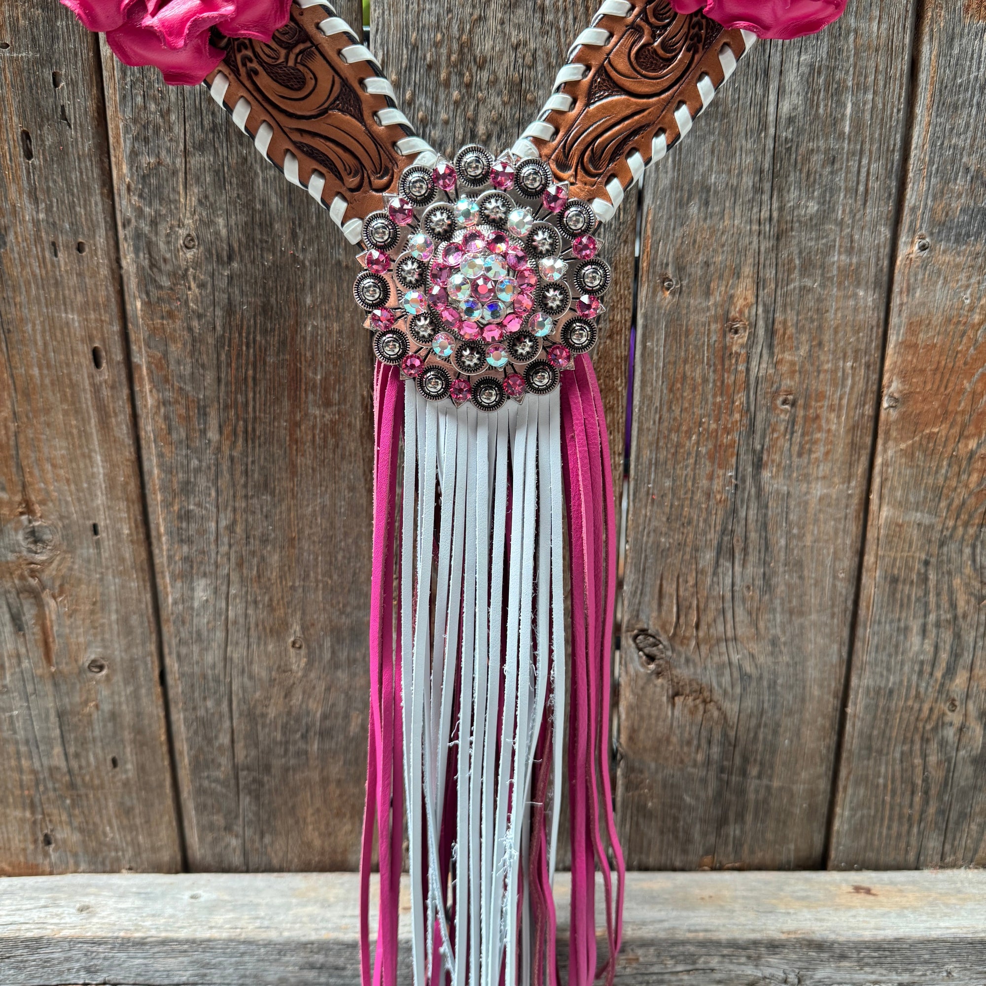 Light Oil Whipstitch Pink and White One Ear &amp; Breastcollar Tack Set 