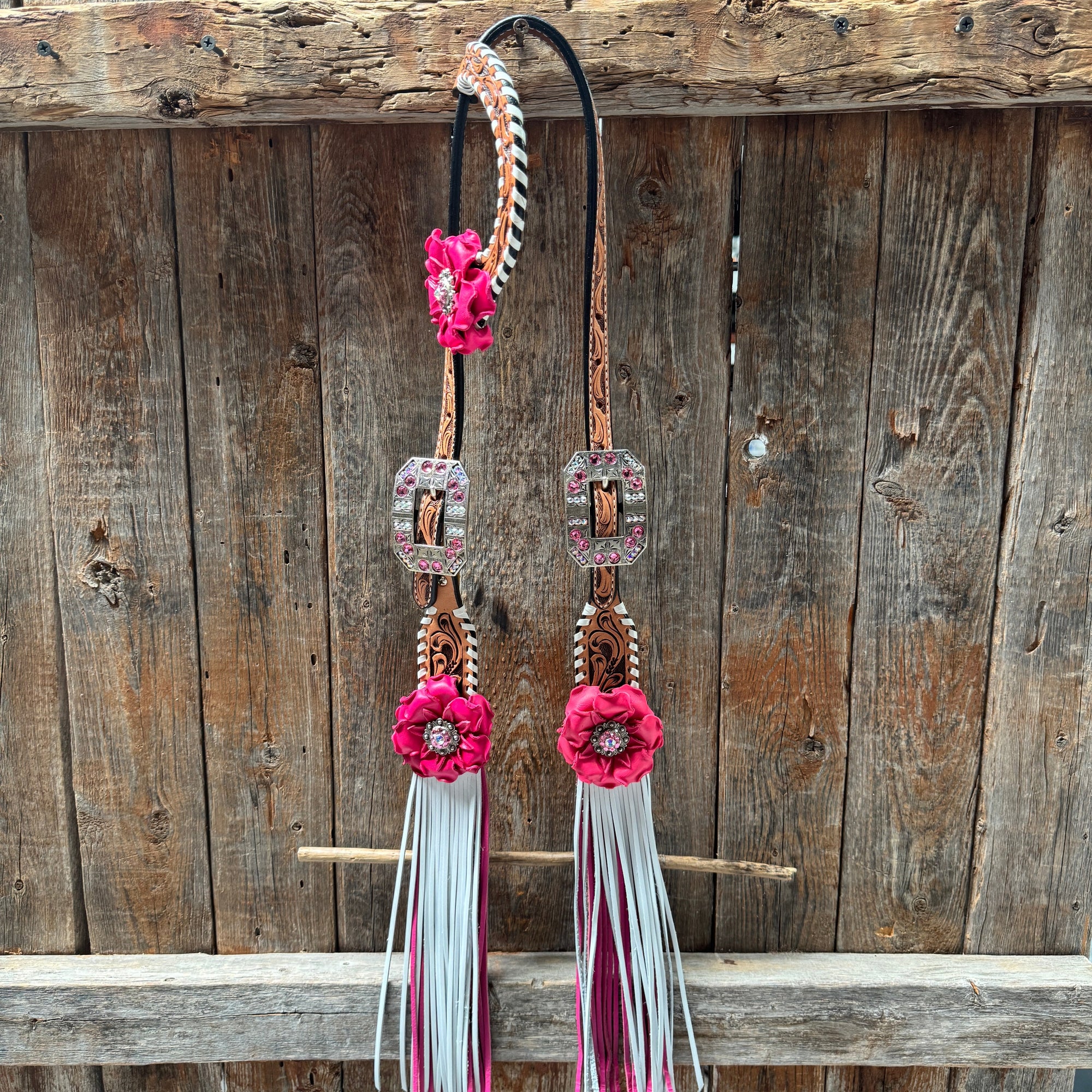 Light Oil Whipstitch Pink and White One Ear &amp; Breastcollar Tack Set 