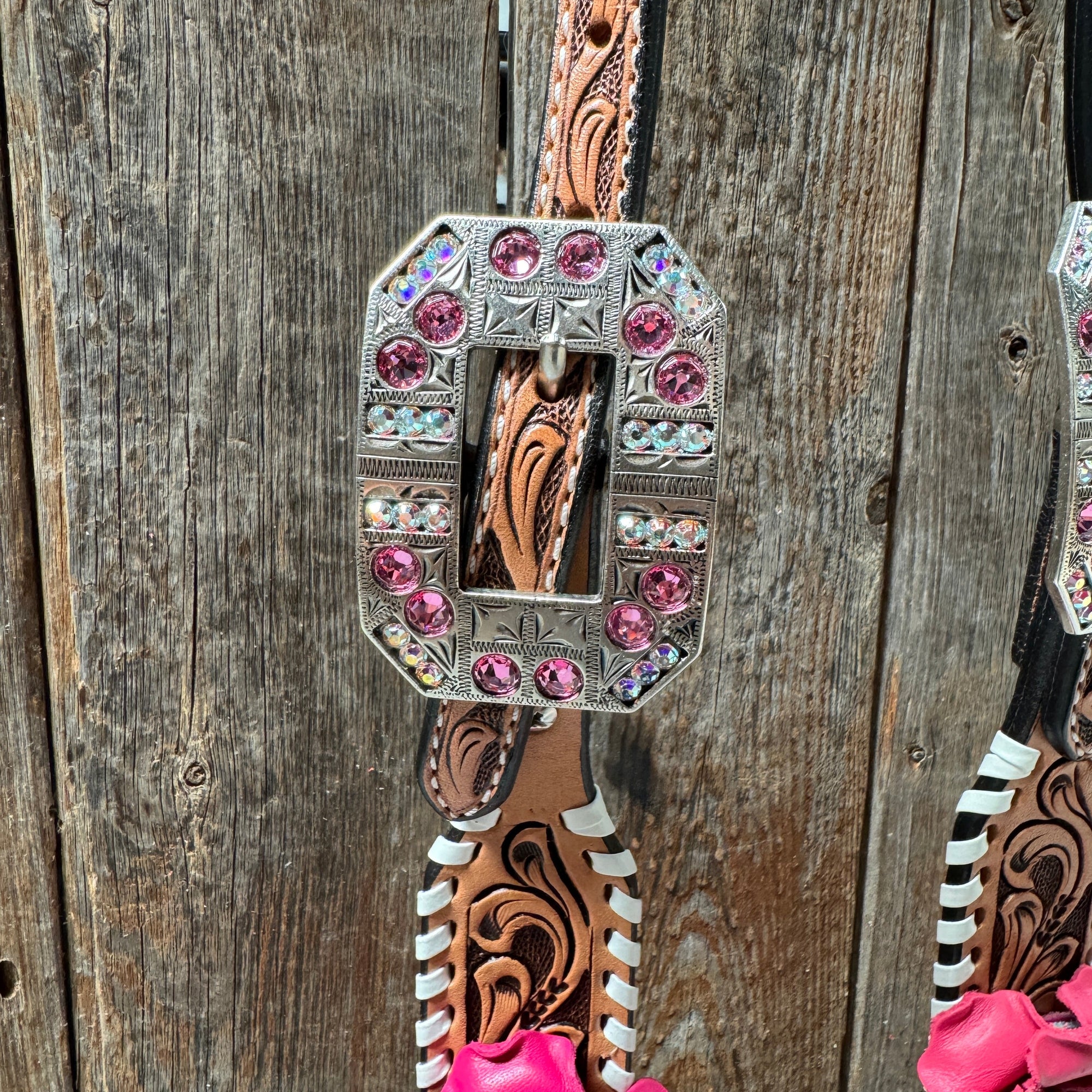 Light Oil Whipstitch Pink and White One Ear &amp; Breastcollar Tack Set 