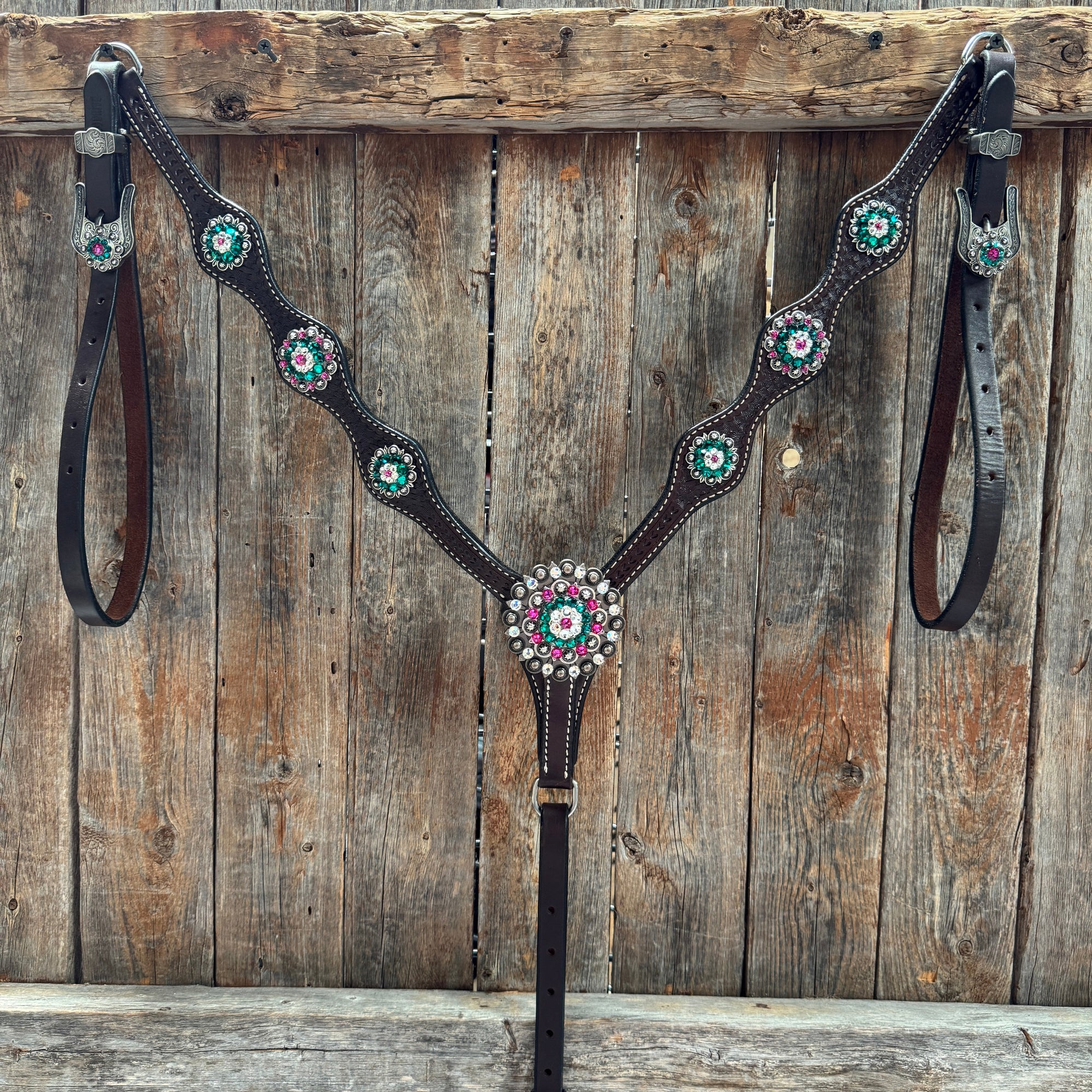 Dark Oil Basketweave Fuchsia, Clear, Emerald Browband/One Ear Tack Set  