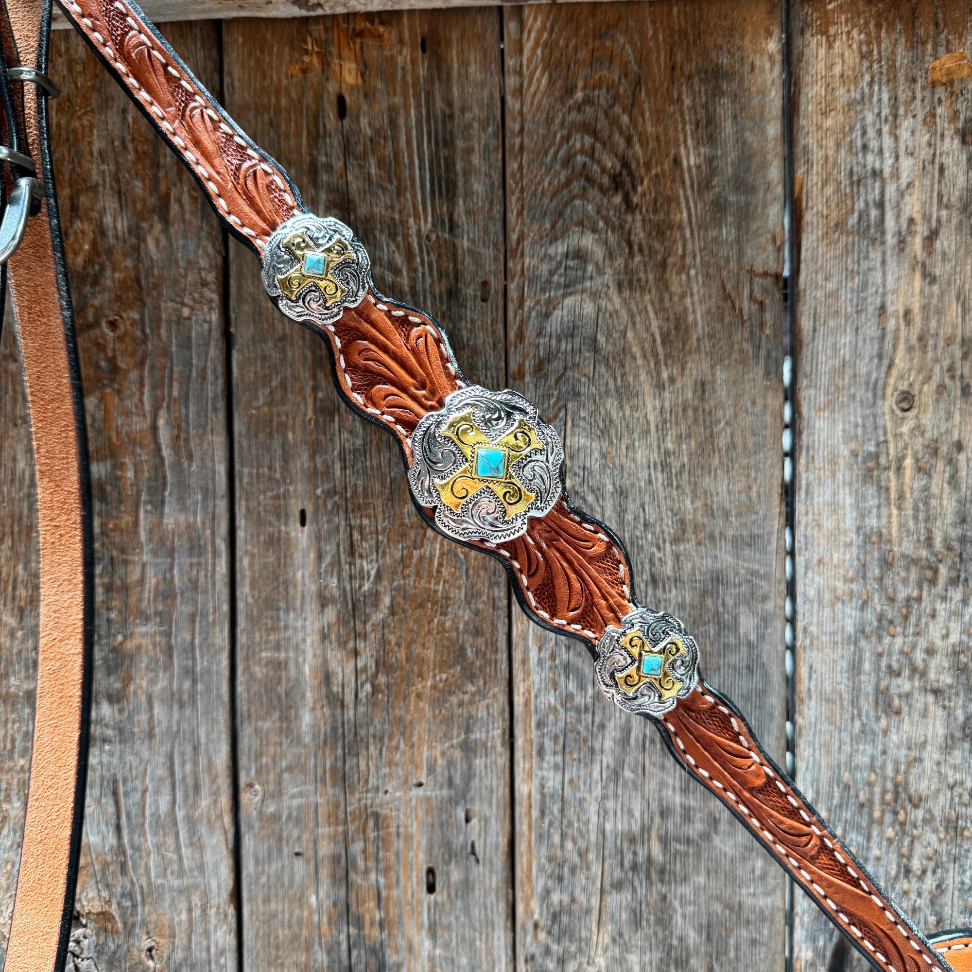 Light Oil Floral Gold Cross, Turquoise Browband/One Ear Breastcollar Tack Set 