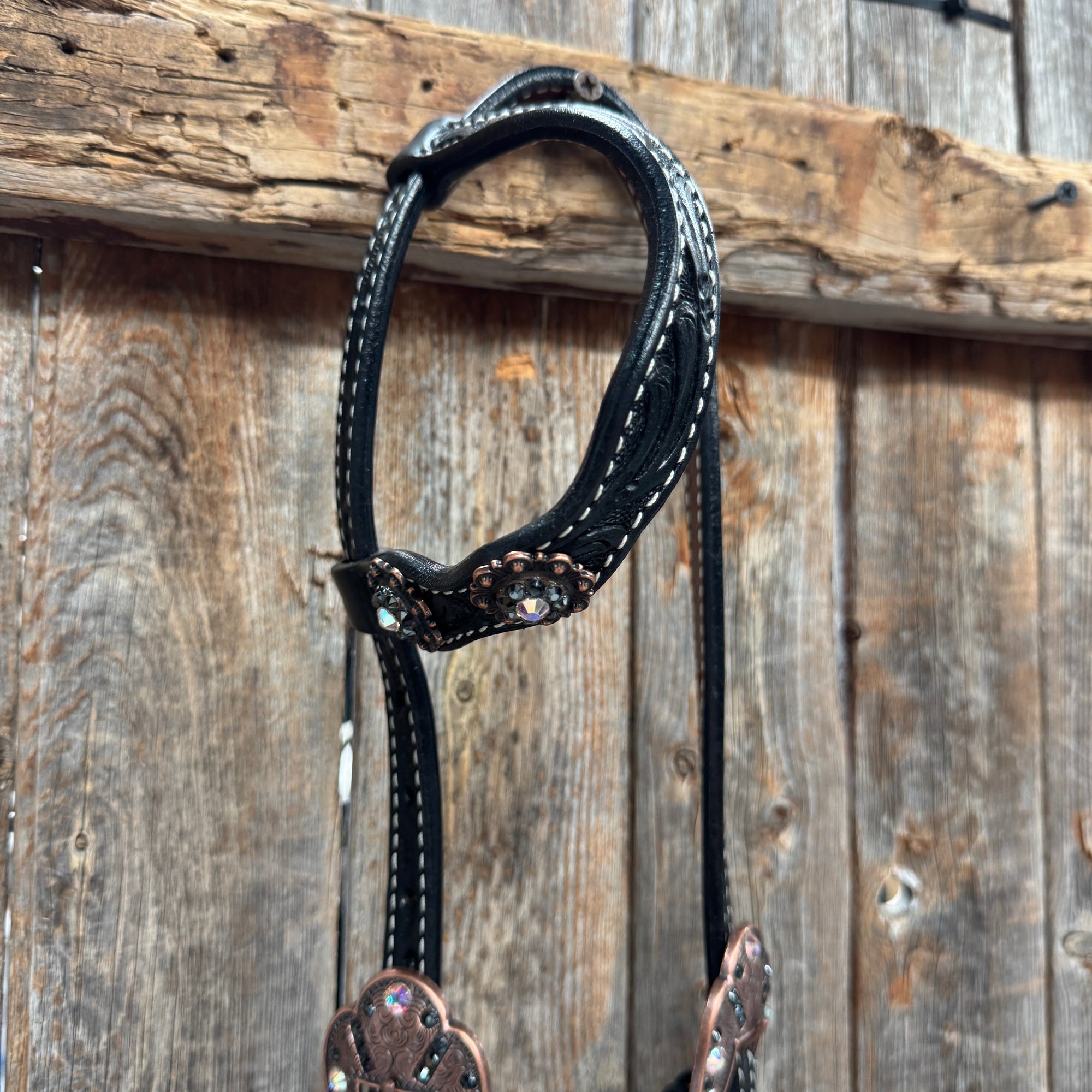 Black Oil Floral Jet and Stars Browband/One Ear Breastcollar Tack Set 