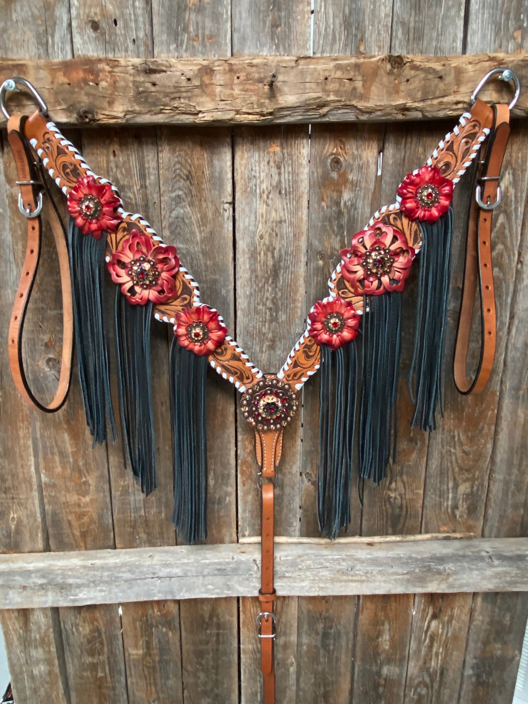 Light Oil Whipstitch Black and Red One Ear &amp; Breastcollar Tack Set 