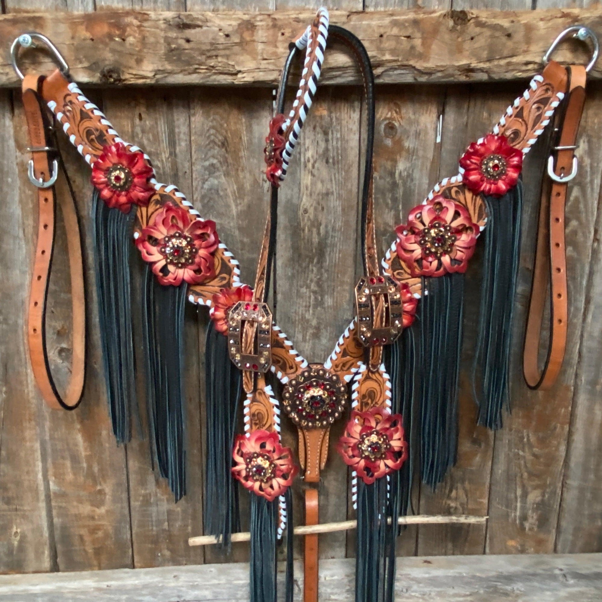 Light Oil Whipstitch Black and Red One Ear &amp; Breastcollar Tack Set 