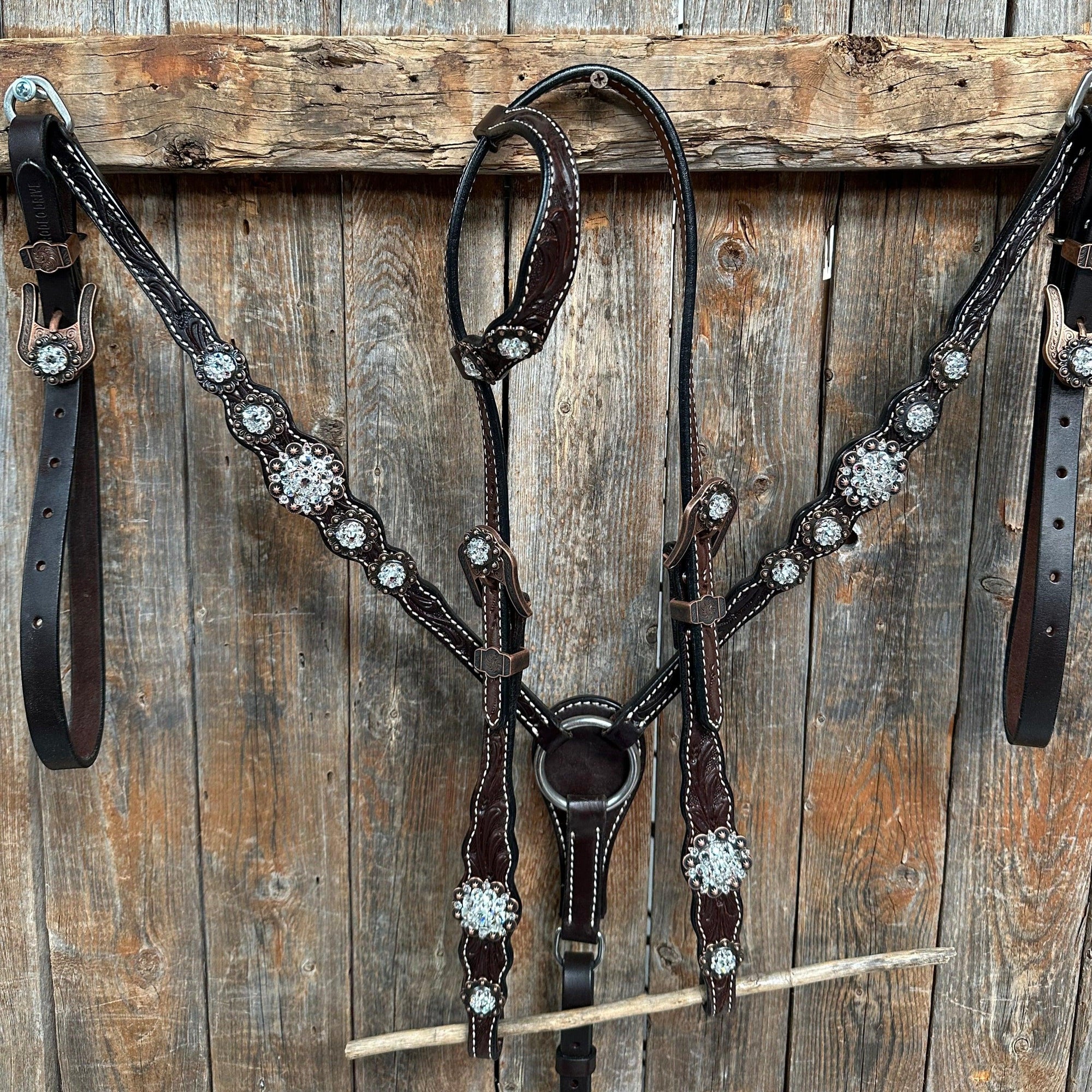 Dark Oil Floral Clear One Ear/ Breastcollar Tack Set 